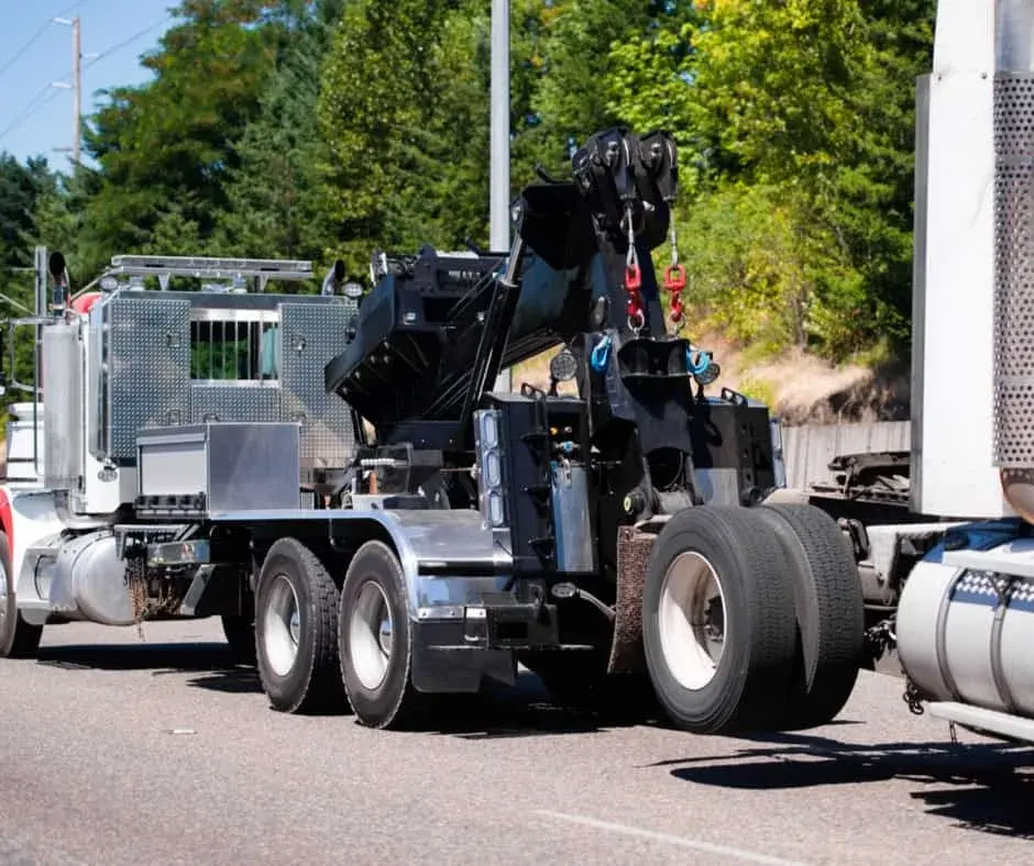 tow truck on western highway approach to Chilliwack